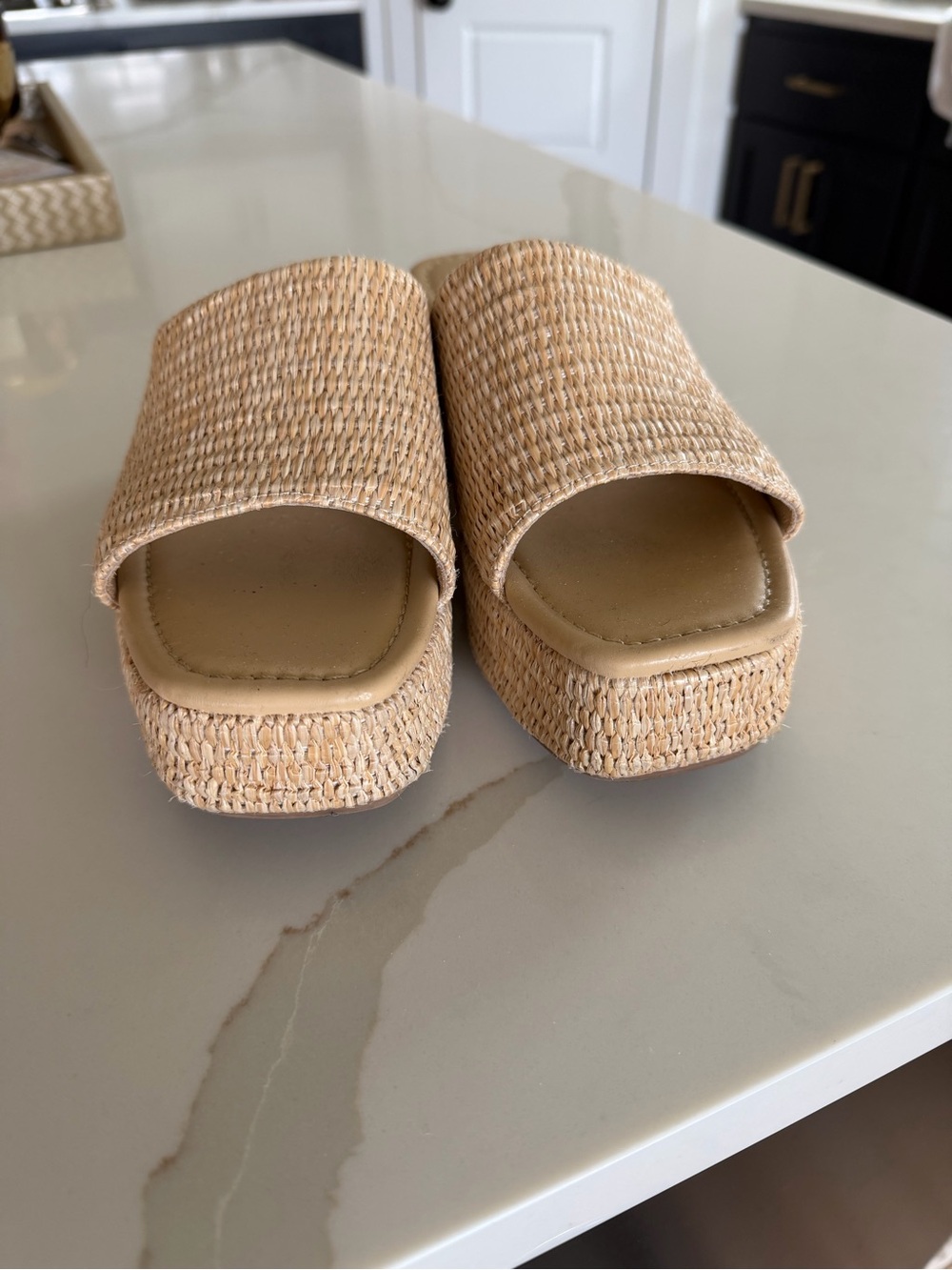 Abercrombie & Fitch Woven Raffia Platform Slides — Beige - Picture 2 of 5